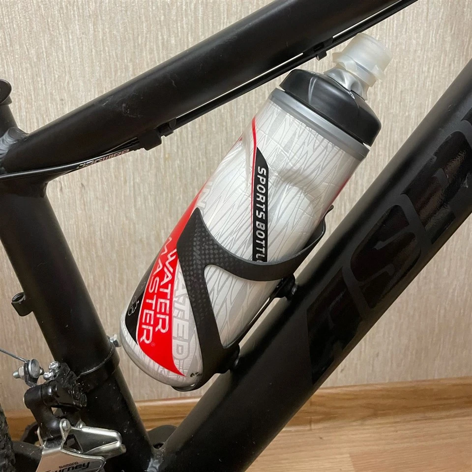 Kulfiber vandflaskeholder til cykel